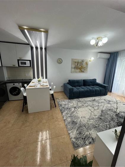 Apartament cu 2 camere decomandat în Faleza Nord