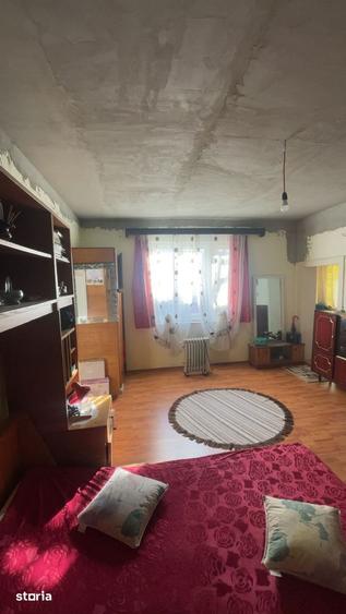 Casă cu 3 camere cu Canalizare în Unirea