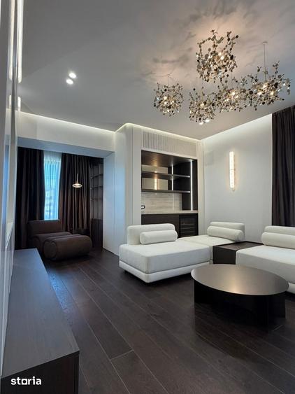 Apartament cu 4 camere, mobilat în Central