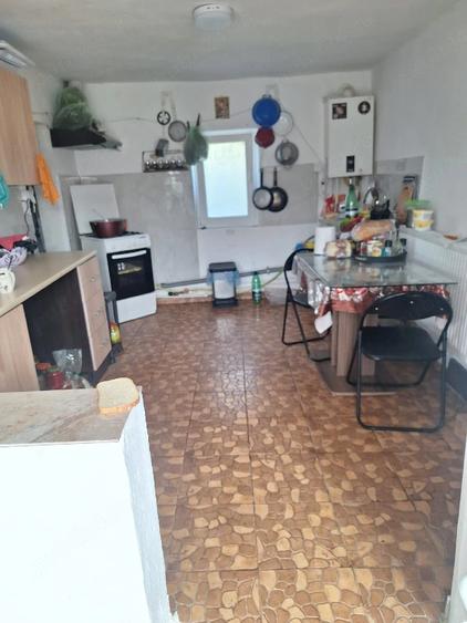 Casă cu 3 camere cu Teren 1770 Mp în Călina