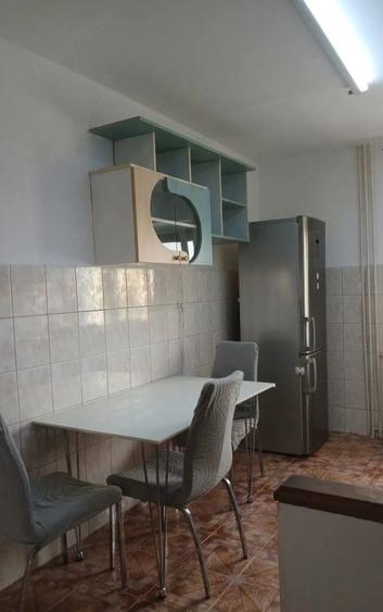 Apartament cu 2 camere nedecomandat în Sânmartin