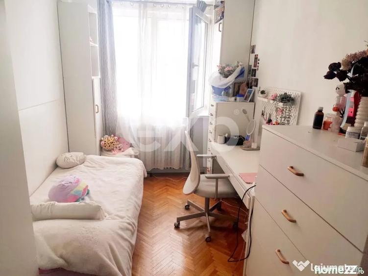 Apartament cu 3 camere semidecomandat în Grigorescu