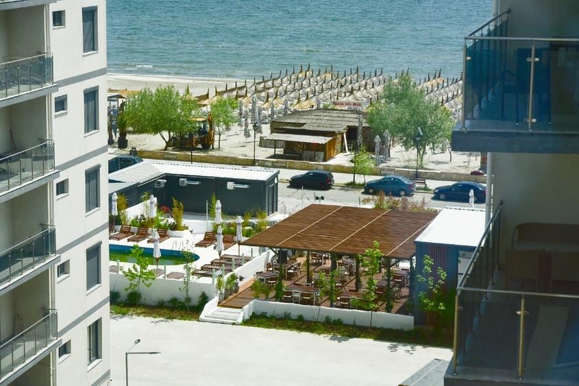 Apartament cu 2 camere semidecomandat, mobilat în Nord