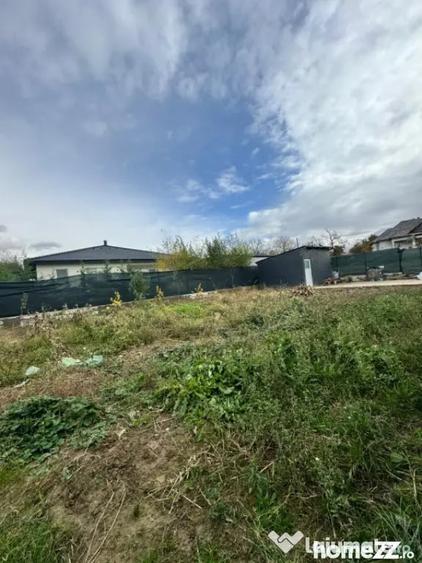 Casă cu 4 camere cu Teren 720 Mp în Satu Nou de Sus