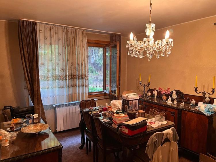Apartament cu 3 camere decomandat în Tineretului