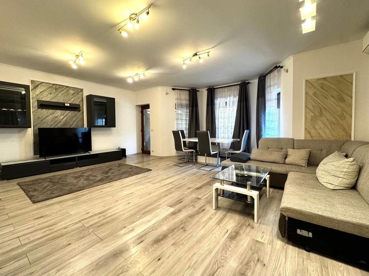 Duplex cu 5 camere cu Canalizare în Dumbrăvița