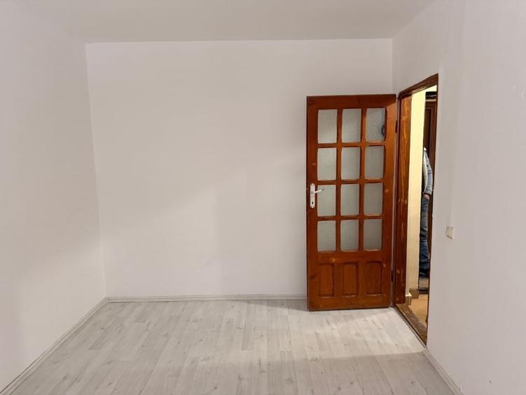Garsonieră semidecomandată în Soarelui