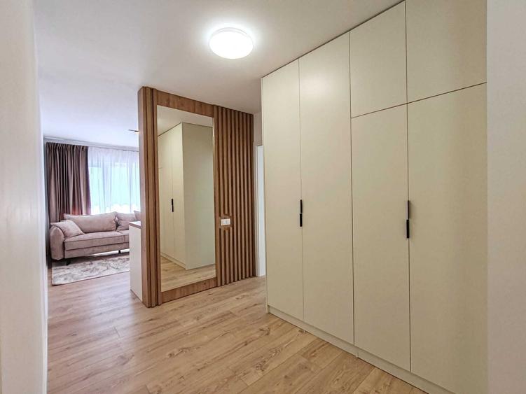Apartament cu 3 camere decomandat în Între Lacuri