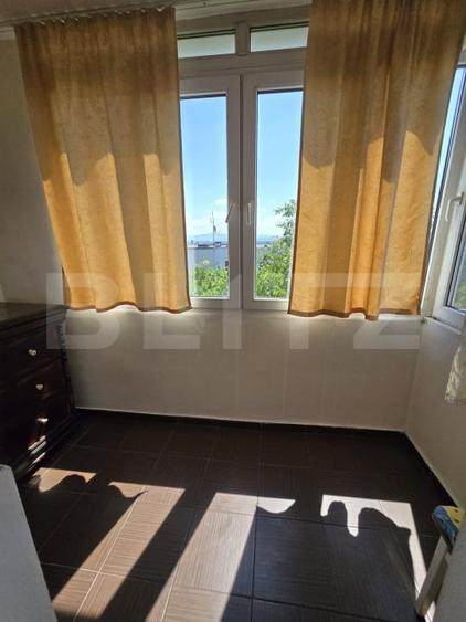 Apartament cu 3 camere, 70 mp, zona Reghin - 11