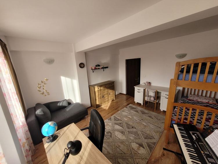 Vand sau schimb apartament 2 camere zona Metro cu casa in imprejurimile Sucevei - 8