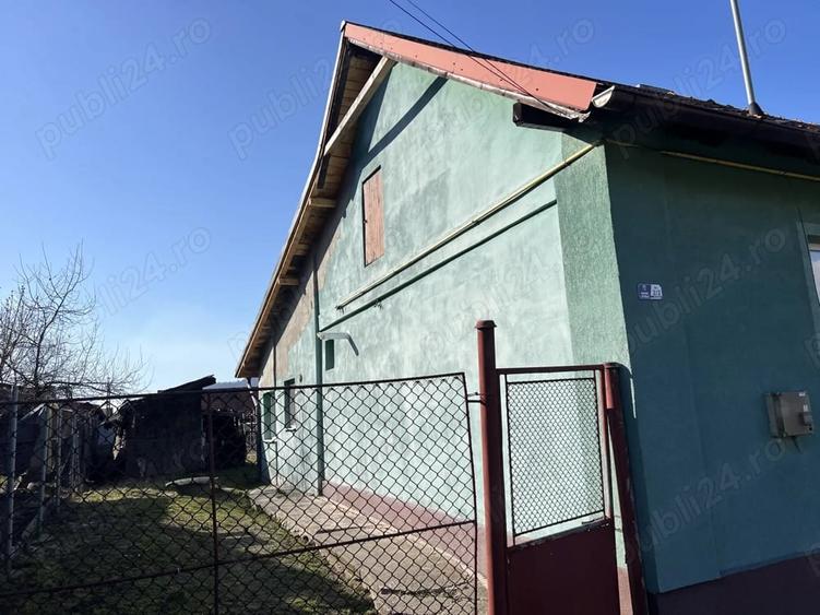 Casă cu 2 camere cu Teren 400 Mp în Central
