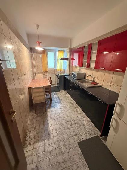 Apartament cu 3 camere decomandat, mobilat în Iancului