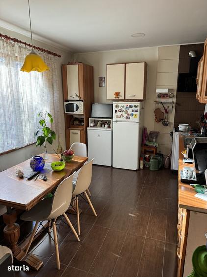 Casă cu 3 camere cu Teren 900 Mp în Central