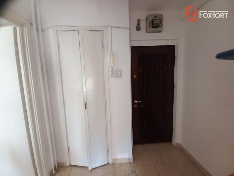 Apartament cu 2 camere semidecomandat, mobilat în Tipografilor