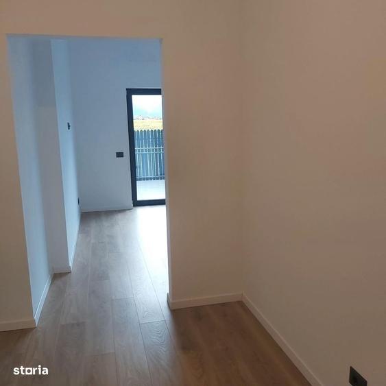Casă cu 3 camere în Tărlungeni