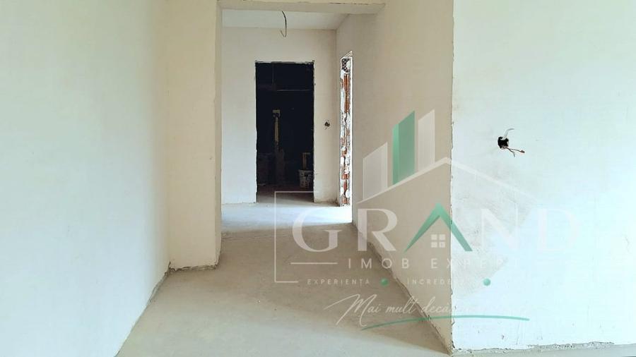 Apartament cu 2 camere semidecomandat în Dâmbul Rotund
