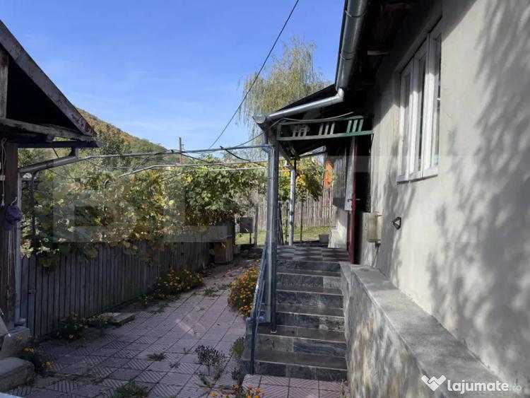 Casă cu 3 camere cu Teren 600 Mp în Cosmina de Jos