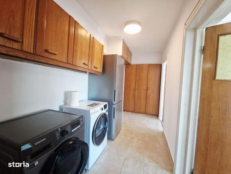 Apartament cu 3 camere decomandat în Vitan