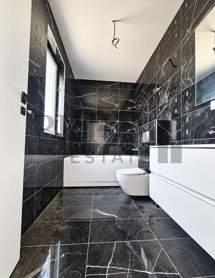 Duplex cu 4 camere cu Canalizare în Chișoda