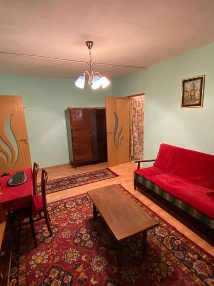 Apartament cu 2 camere semidecomandat, mobilat în Lujerului
