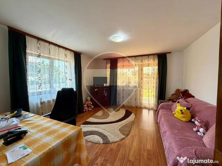 Casă cu 4 camere cu Teren 720 Mp în Vânători