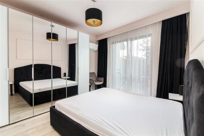 Apartament cu 2 camere semidecomandat, mobilat în Central