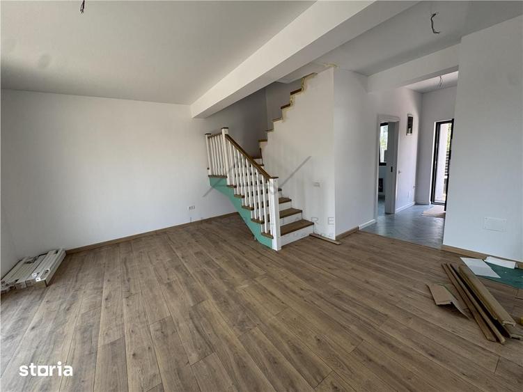 Casă cu 4 camere cu Teren 140 Mp în Chiajna