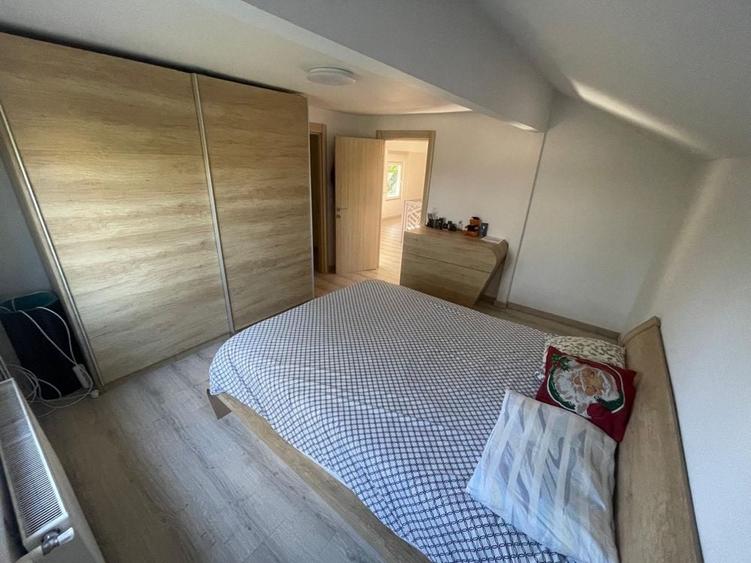 Casă cu 4 camere în Central
