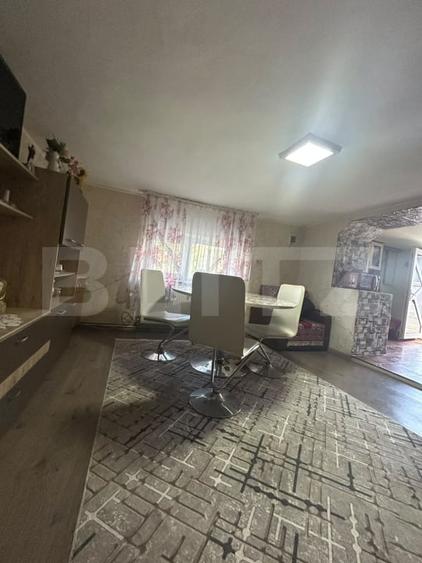 Casă individuală cu 5 camere cu Canalizare în Sud-Vest