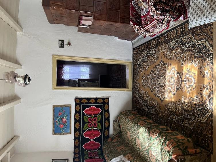 Casă cu 4 camere cu Teren 2000 Mp în Cocora