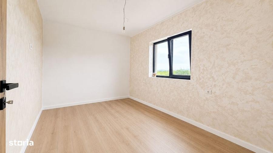 Casă cu 3 camere în Ciurbești