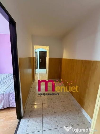 Apartament cu 3 camere decomandat în E3
