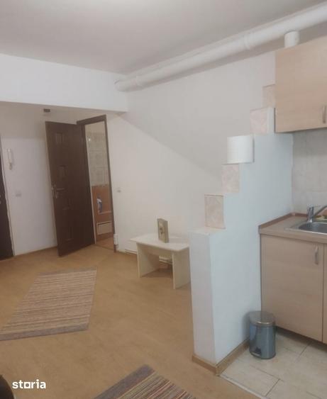 Garsonieră în Dâmbul Rotund
