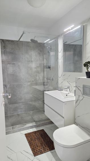 Apartament cu 2 camere decomandat în Palazu Mare