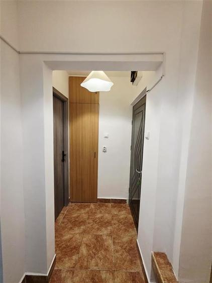 Garsonieră decomandată, mobilată în Mărășești