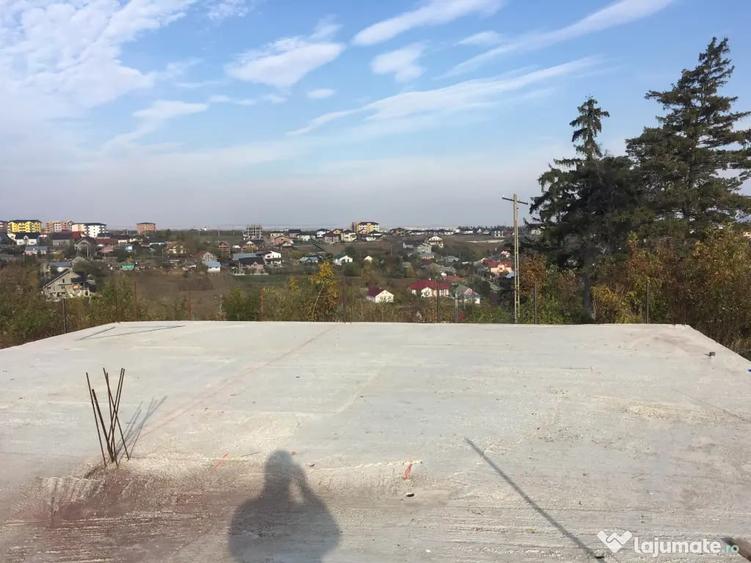 Teren de 1168 mp, în Valea Adâncă