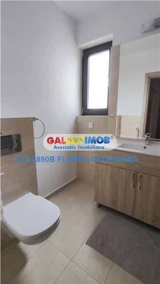 Apartament cu 3 camere semidecomandat, mobilat în Băneasa