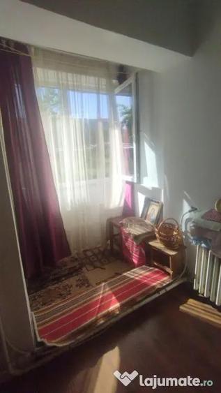 Garsonieră în Nicolina