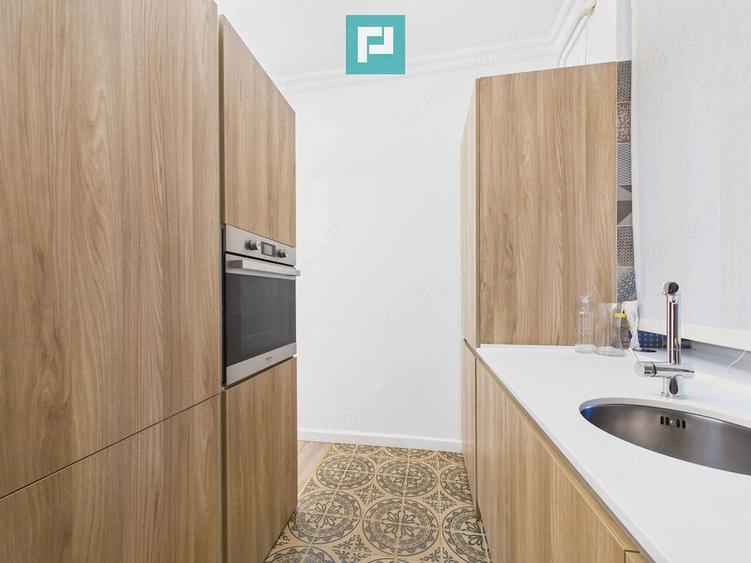 Apartament cu 3 camere semidecomandat în Ultracentral