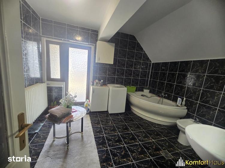 Casă cu 4 camere cu Teren 5500 Mp în Luncani
