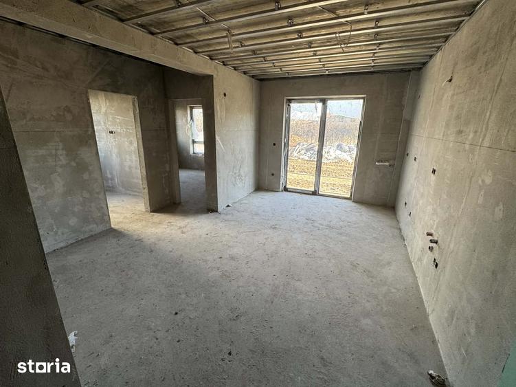 Apartament cu 2 camere în Micro 17
