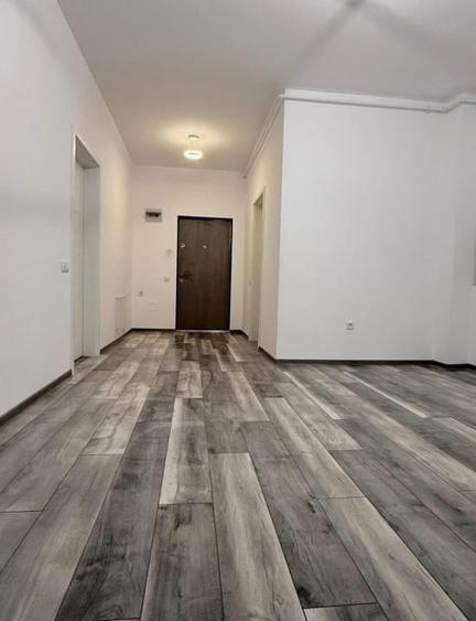 Apartament cu 2 camere semidecomandat în Florești — fotografia 3