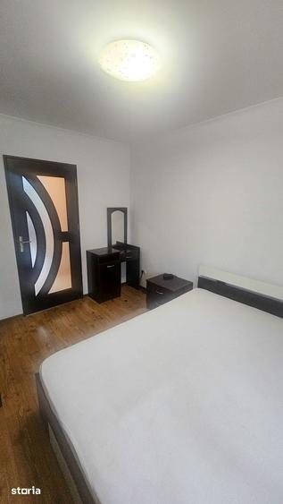 Apartament cu 3 camere în Calea București
