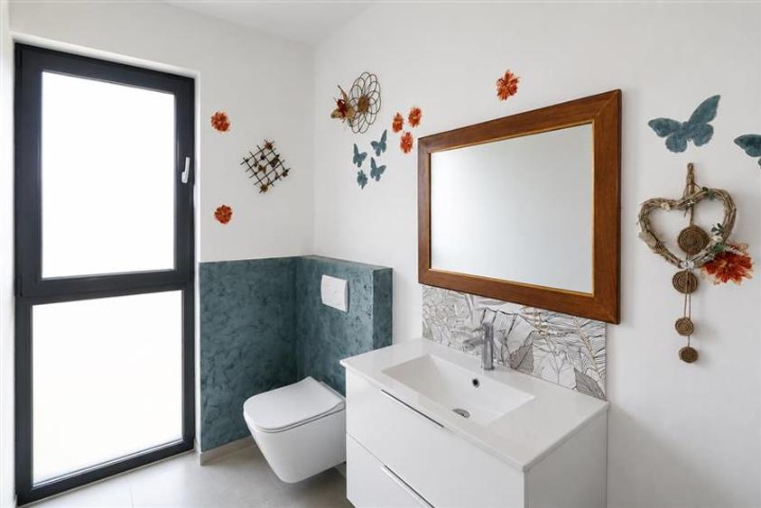 Casă cu 4 camere cu Teren 530 Mp în Exterior Est