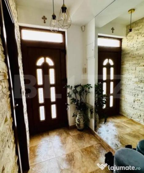 Casă cu 3 camere cu Teren 340 Mp în Semicentral