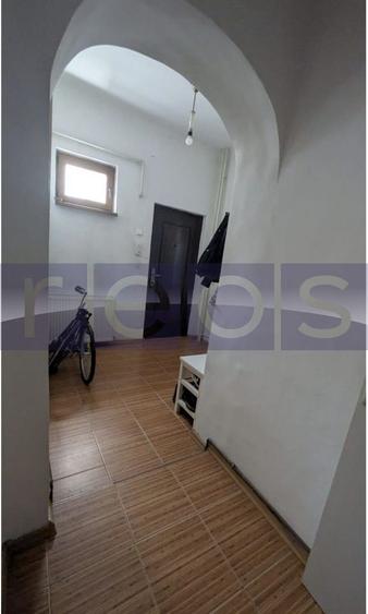 Apartament cu 3 camere decomandat, mobilat în Dorobanți