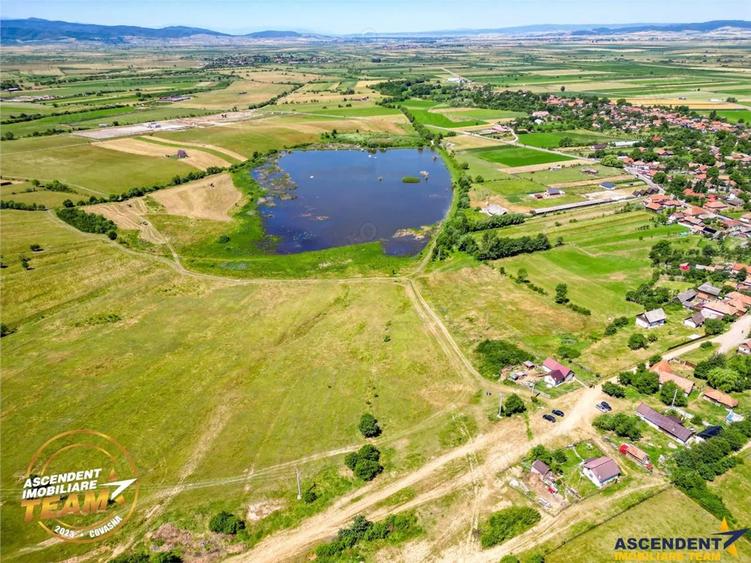 Teren de 14000 mp, în Periferie
