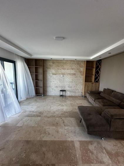Duplex cu 5 camere cu Canalizare în Clinceni