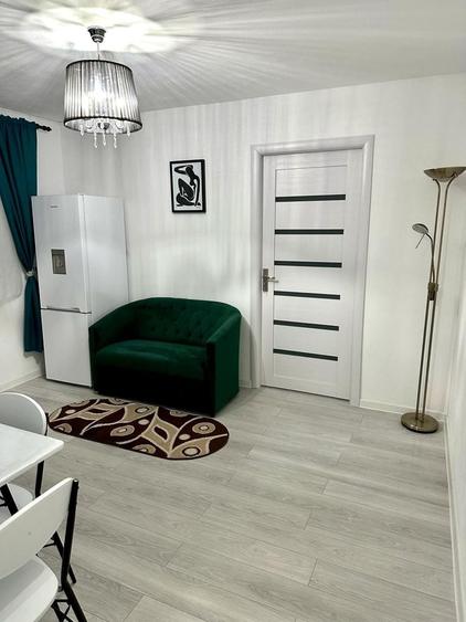 Apartament cu 2 camere decomandat în Exterior Vest