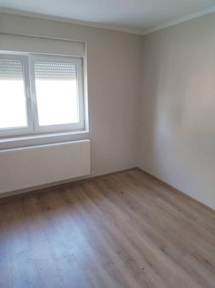 Casă cu 3 camere în Biharia